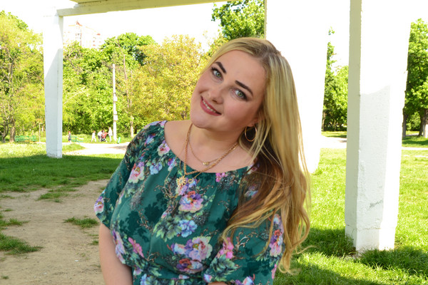 N.8781
Yulia
36 anni
168 cm
Odessa