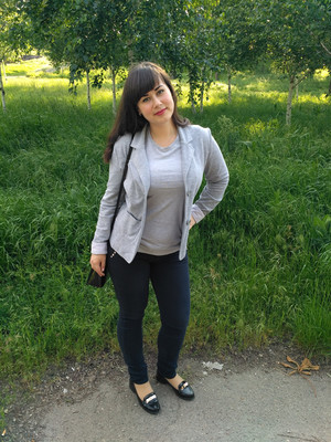 N.8801
Emilia
31 anni
163 cm
Krivoy Rog