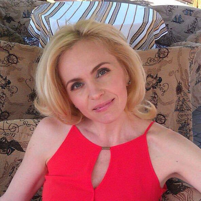 N.8827
Yulia
51 anni
168 cm
Kiev