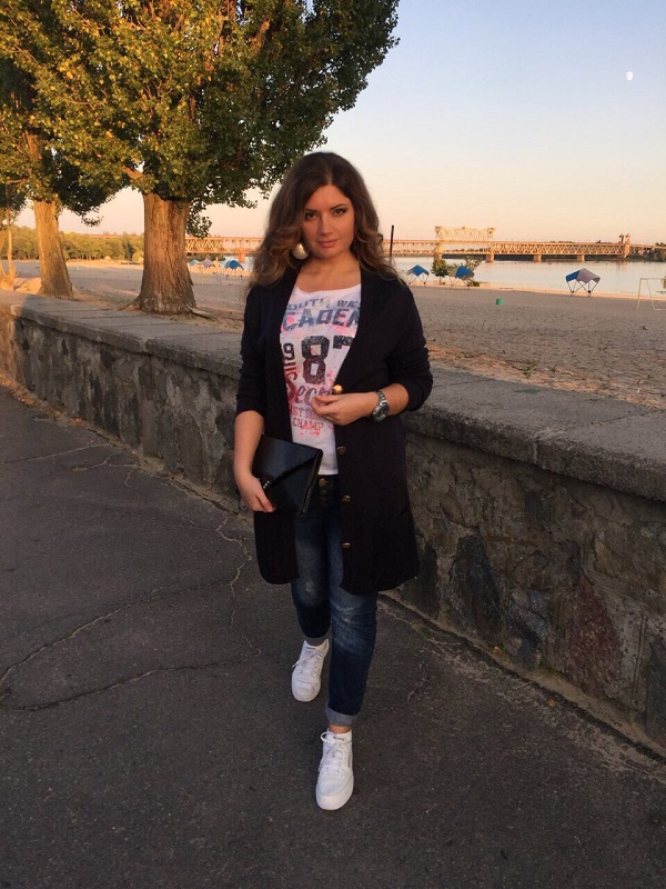 N.8829
Tatiana
45 anni
165 cm
Kiev