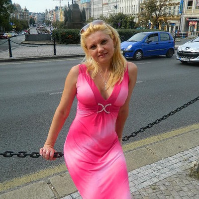 N.8896
Elena
52 anni
156 cm
Prague
