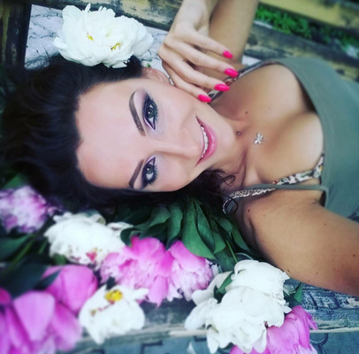 N.8906
Daria
39 anni
164 cm
Dnepropetrovsk