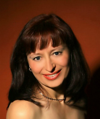N.9058
Tatiana
62 anni
162 cm
Mariupol