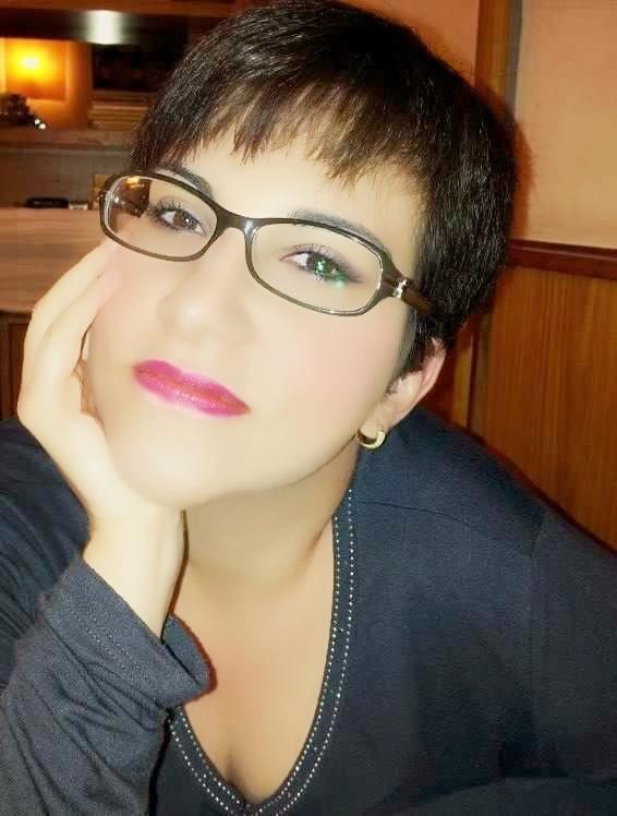 N.9091
Tamara
38 anni
175 cm
Alba