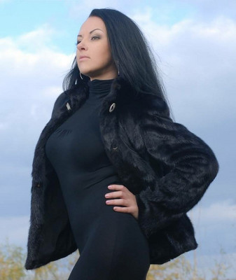 N.9130
Anna
49 anni
172 cm
Dnepropetrovsk