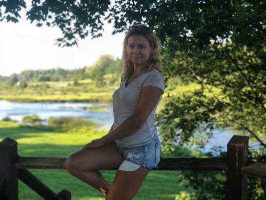 N.9150
Svetlana
54 anni
170 cm
Moscow