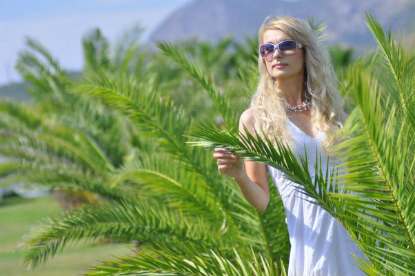 N.9162
Yulia
46 anni
170 cm
Sevastopol