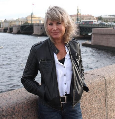 N.9189
Elena
66 anni
159 cm
Saint Petersburg