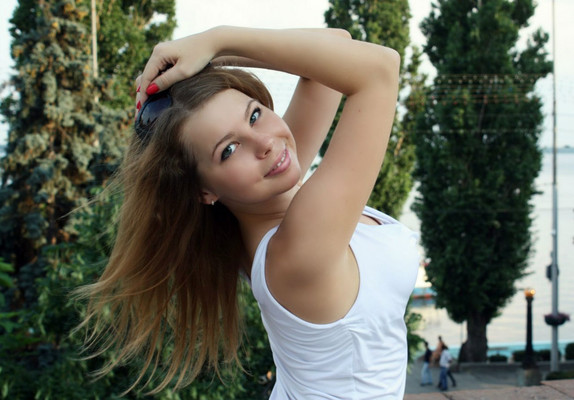 N.9271
Alena
31 anni
160 cm
Saratov