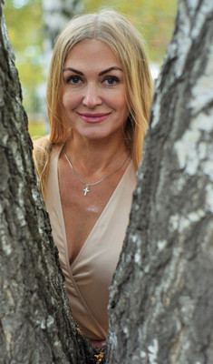 N.9384
Elena
52 anni
165 cm
Togliatti
