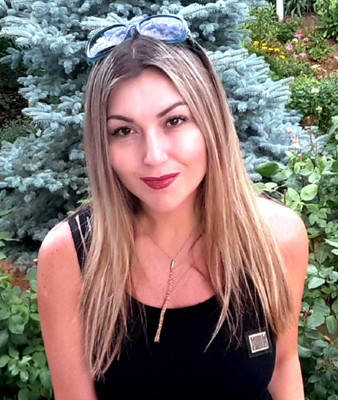 N.9442
Natalia
47 anni
164 cm
Volgograd