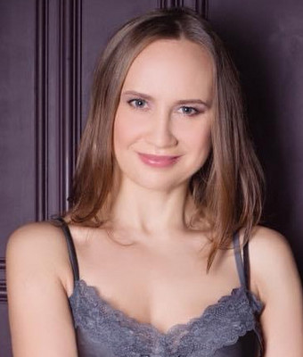 N.9455
Elena
48 anni
161 cm
Moscow