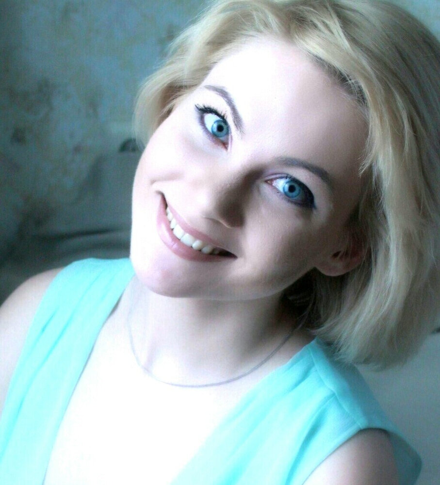 N.9467
Pretty
28 anni
165 cm
Moscow