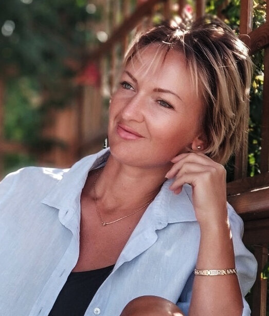 N.9489
Aleksandra
40 anni
165 cm
Pavlograd