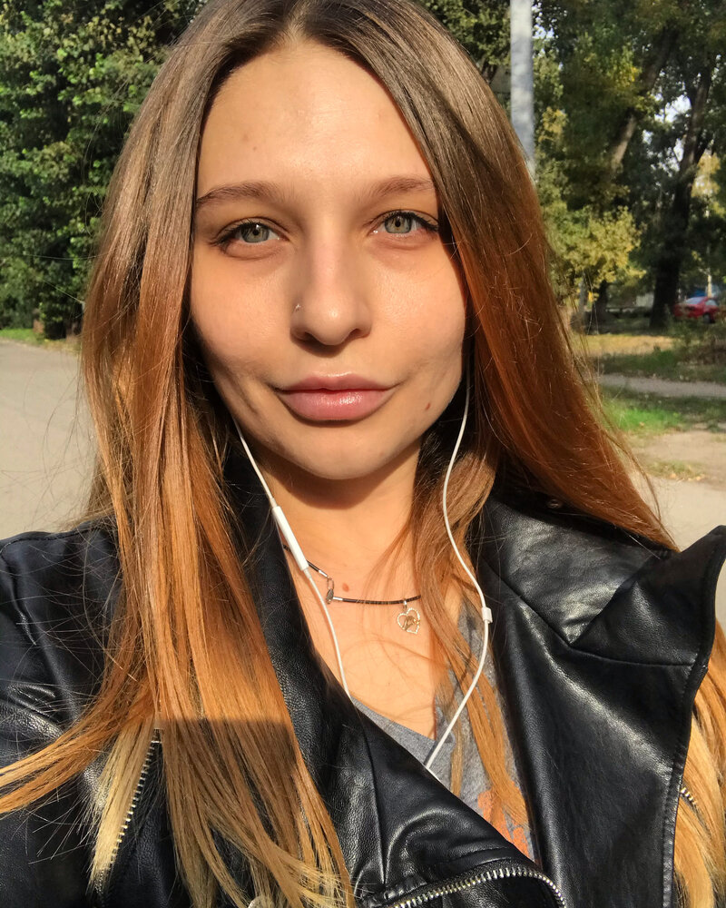 N.9549
Kristina
34 anni
170 cm
Dnepropetrovsk