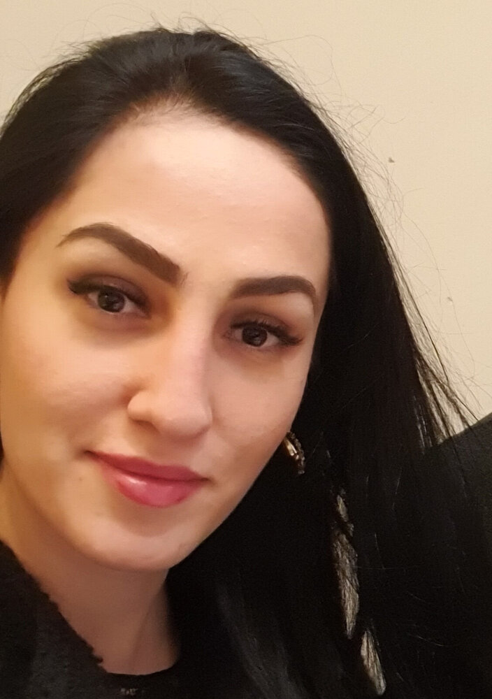 N.9627
Ramilya
40 anni
173 cm
Moscow