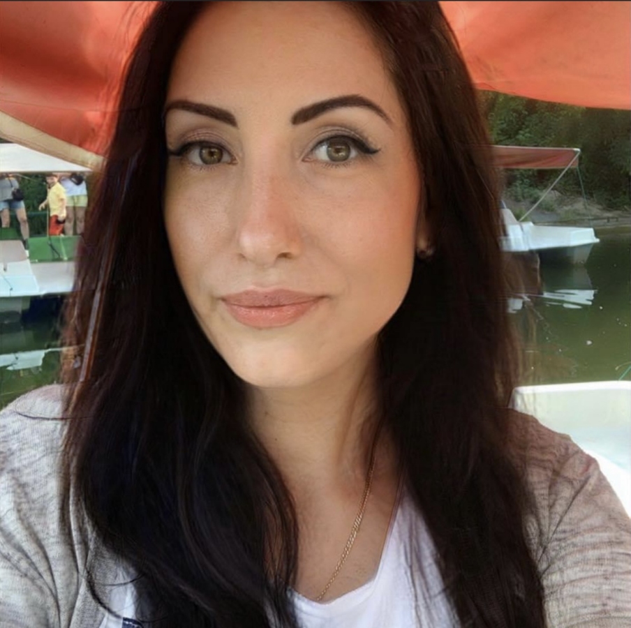 N.9636
Nadezhda
44 anni
185 cm
Kiev