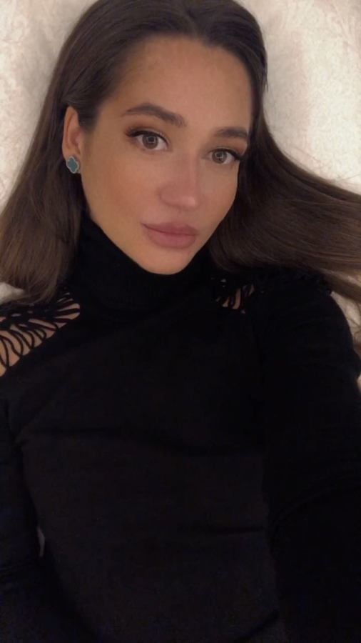 N.9647
Irina
35 anni
165 cm
Novosibirsk
