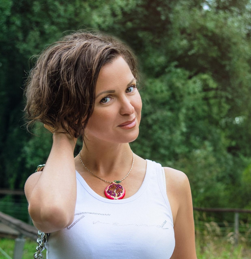 N.9663
Vasilisa
45 anni
170 cm
Moscow