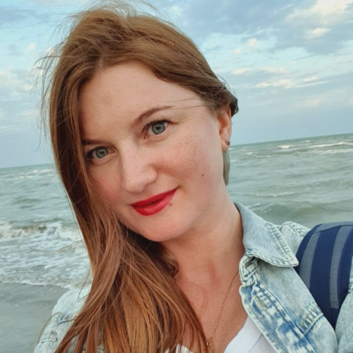 N.9668
Elena
45 anni
174 cm
Wroclaw