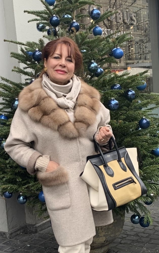 N.9673
Inna
66 anni
164 cm
Geneva