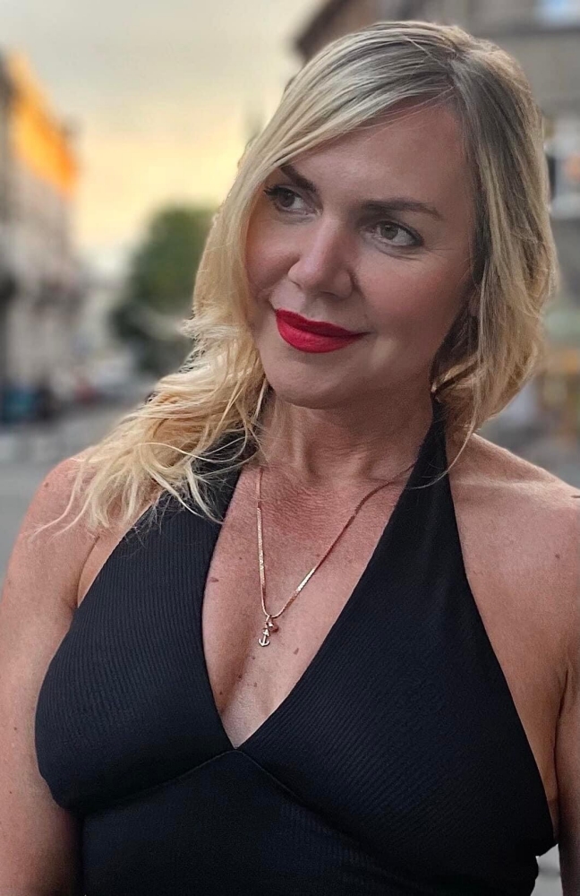 N.9679
Irina
47 anni
160 cm
Milano