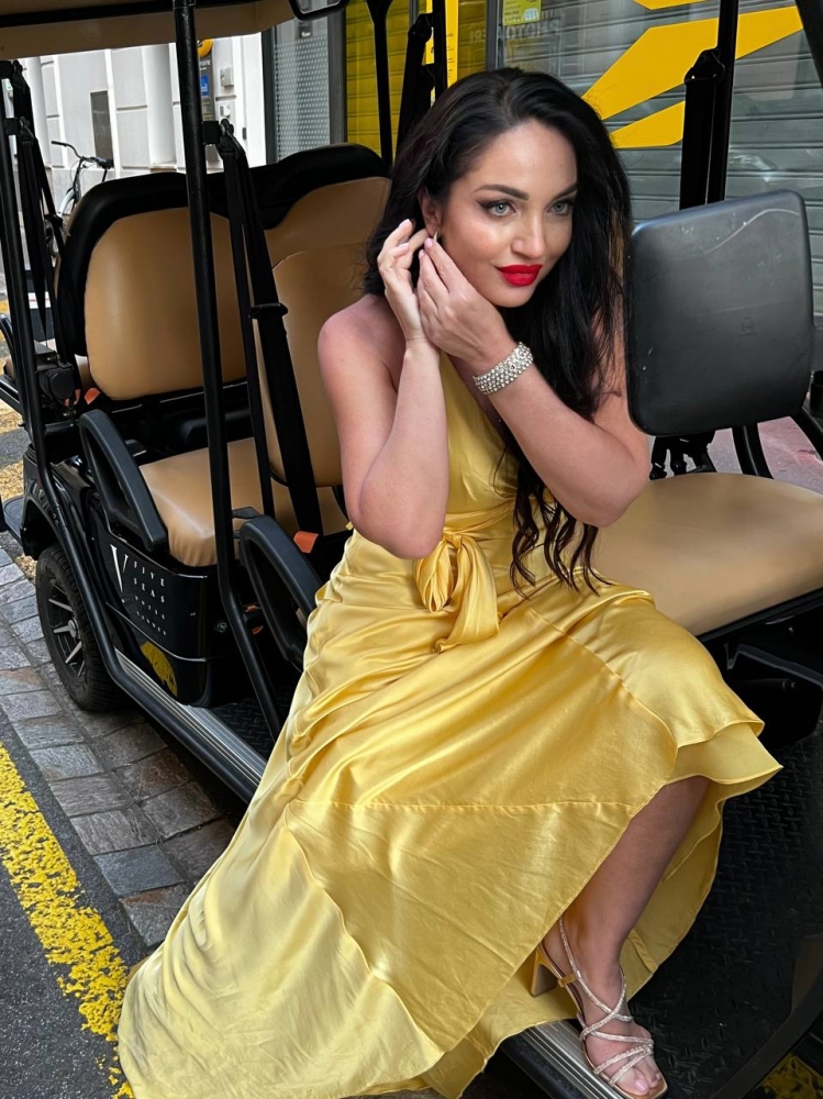 N.9687
Irina
48 anni
162 cm
Genova