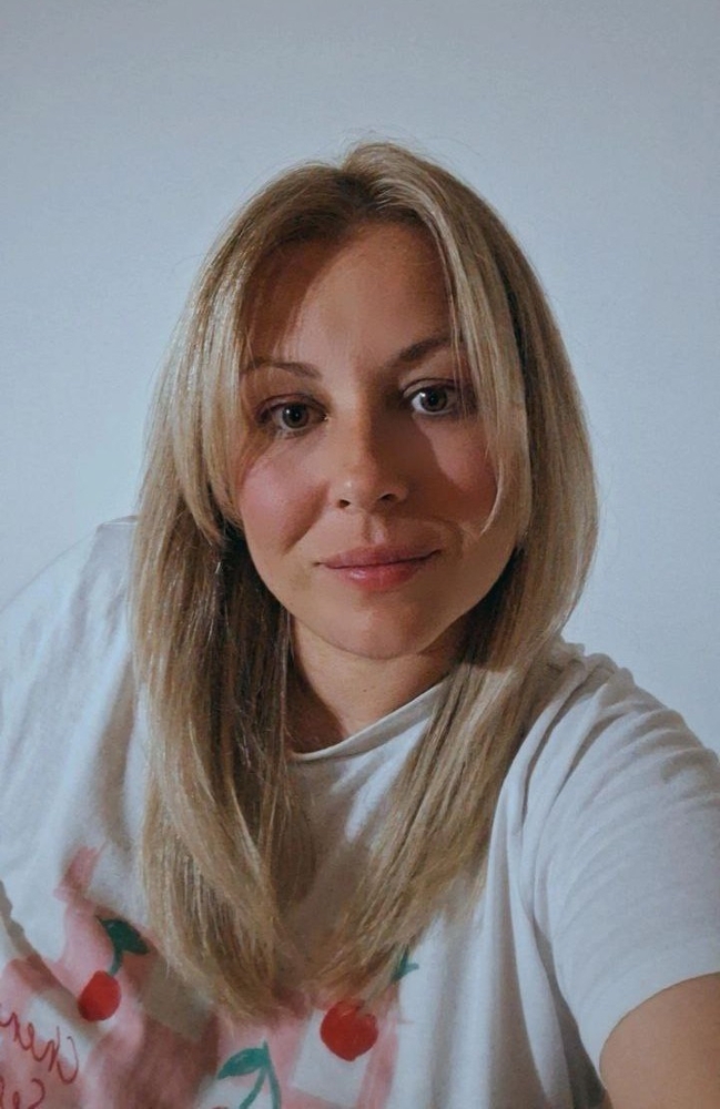 N.9697
Yulia
40 anni
165 cm
Rome