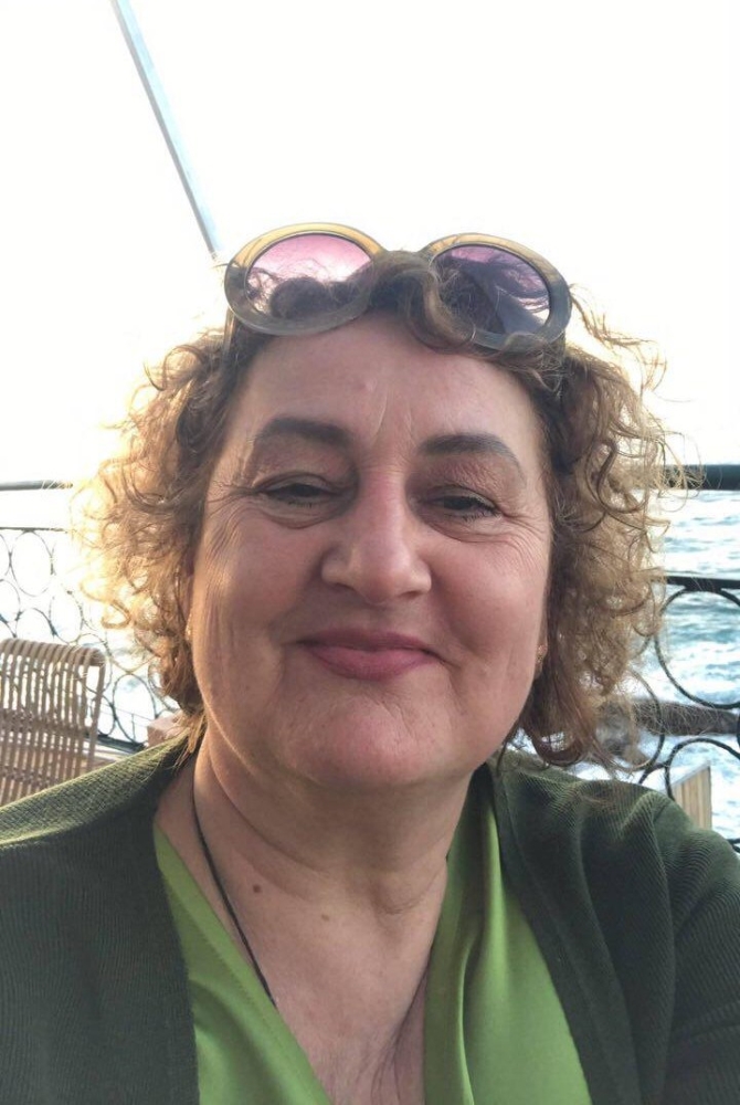 N.9720
Irina
58 anni
164 cm
Genova