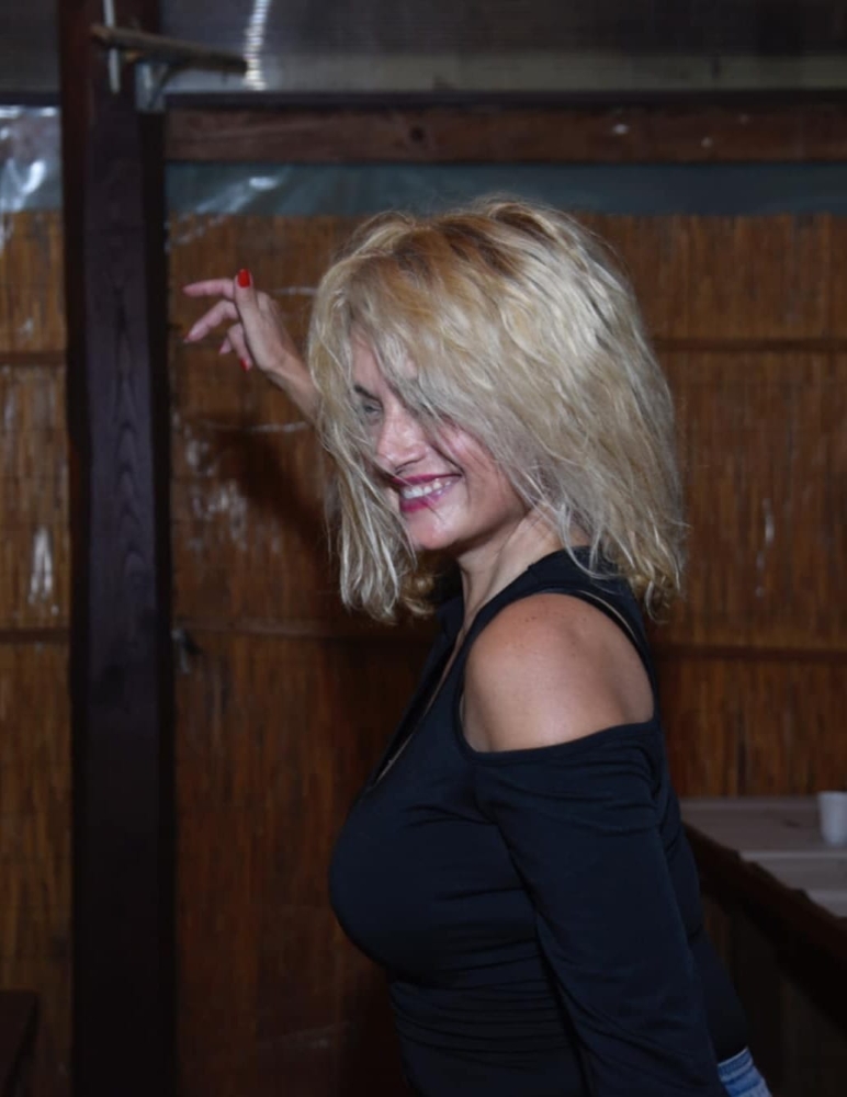 N.9738
Roberta
54 anni
160 cm
Roma