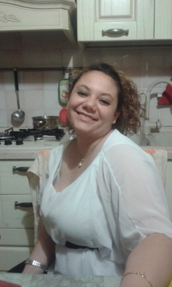 N.9741
Caterina
35 anni
165 cm
Roma